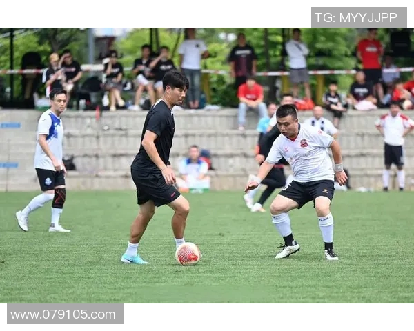 图库曼体育会与麦国民的激烈对决展现足球魅力与团队精神